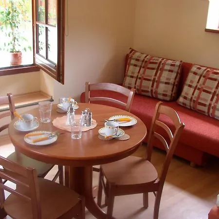 A Restaurace Vyhlidka ゲストハウス